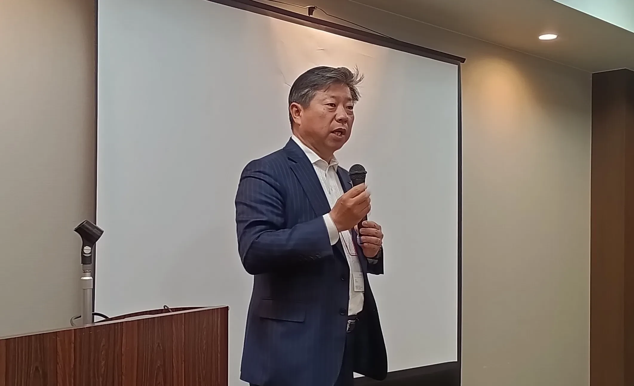 株式会社アクティオHD　取締役副社長　小沼 成人 様